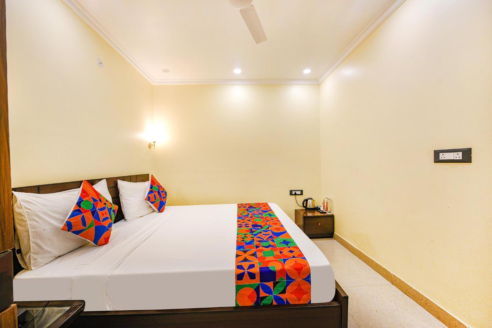 Fabhotel Prime Apple Tree Residency New Delhi Exterior photo