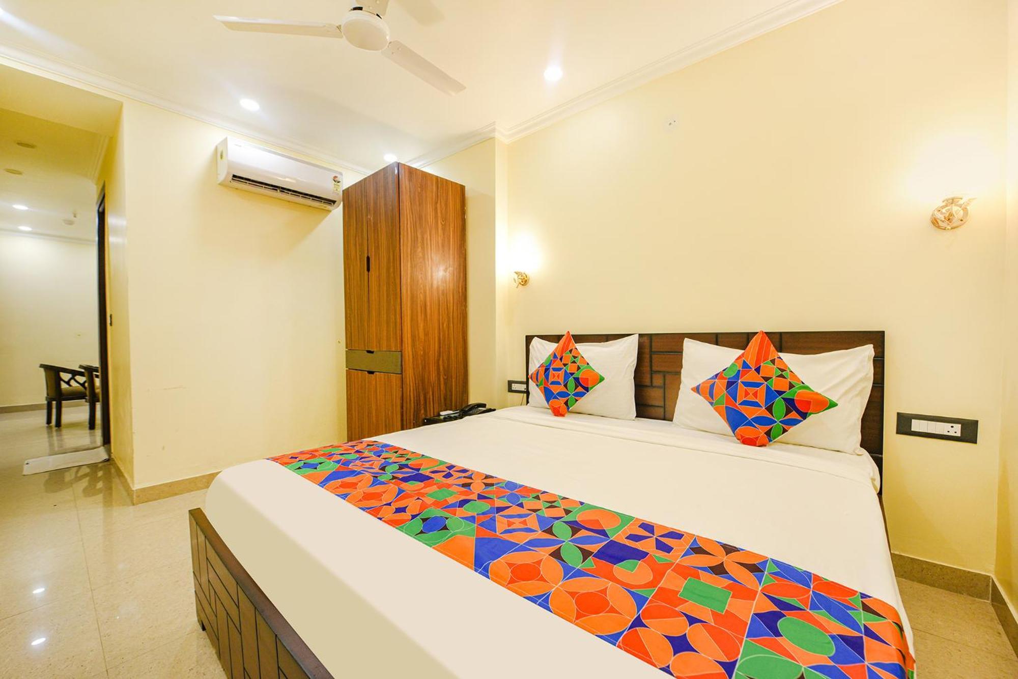 Fabhotel Prime Apple Tree Residency New Delhi Exterior photo