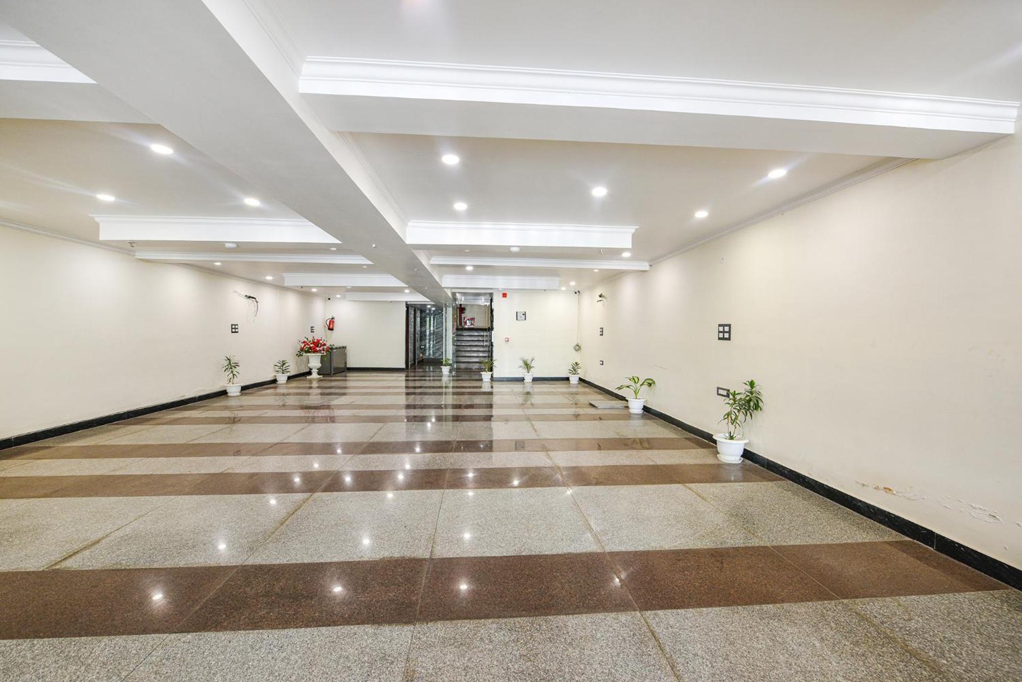 Fabhotel Prime Apple Tree Residency New Delhi Exterior photo