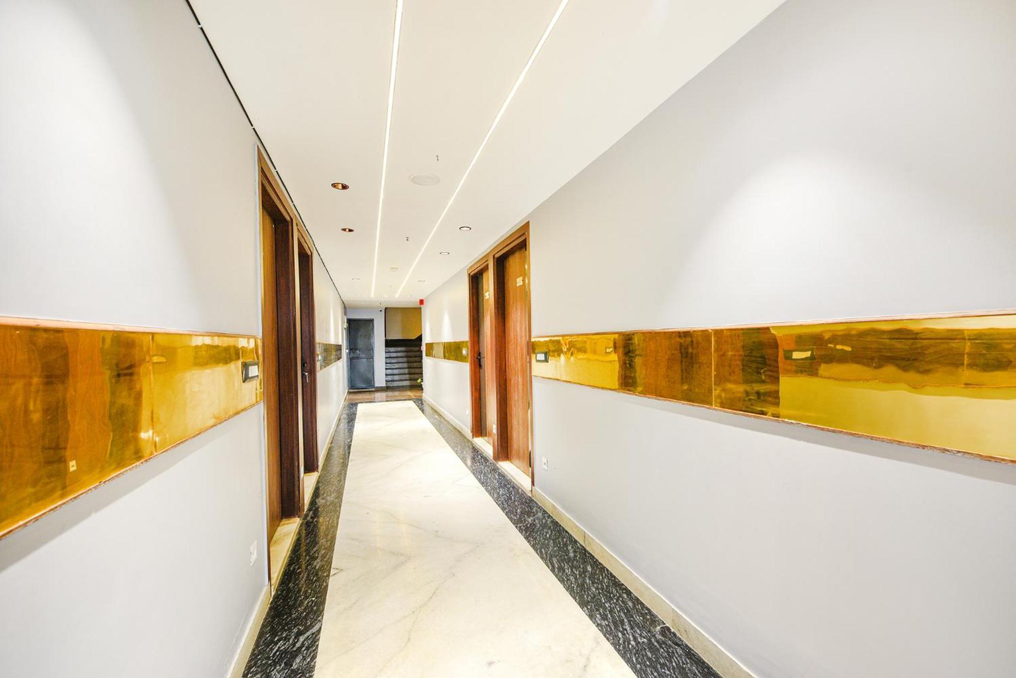Fabhotel Prime Apple Tree Residency New Delhi Exterior photo