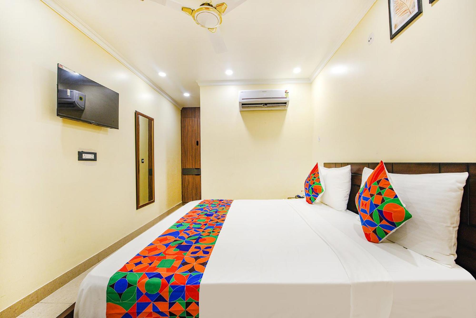 Fabhotel Prime Apple Tree Residency New Delhi Exterior photo